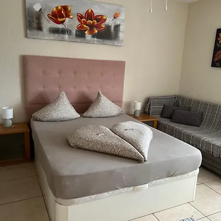 Vlasta Port Royal Cristianos Apartment *